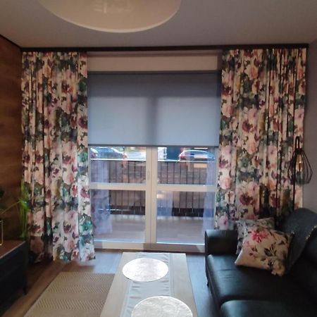 Lux Apartament Odkryj - Bieszczady Устшики-Дольне Экстерьер фото